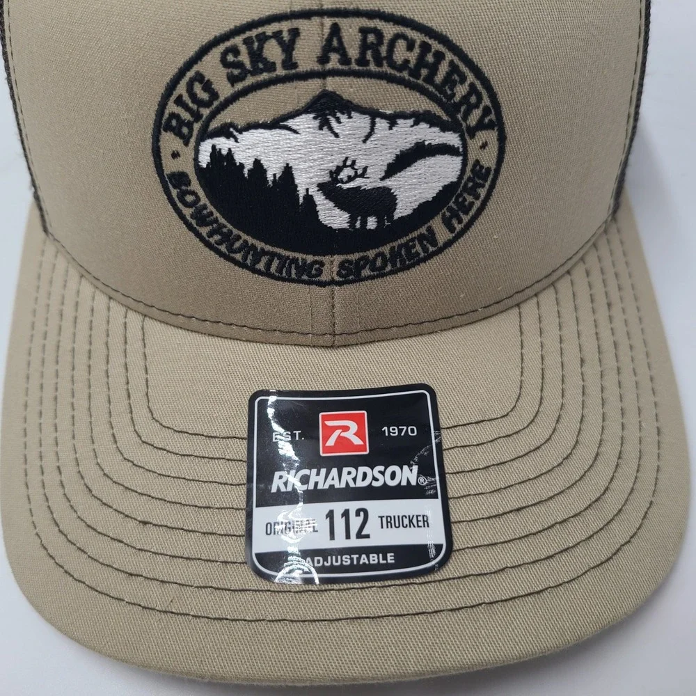 Big Sky Archery Hat Snapback Trucker Mesh Beige Brown Bowhunting‎ Bozeman MT Men